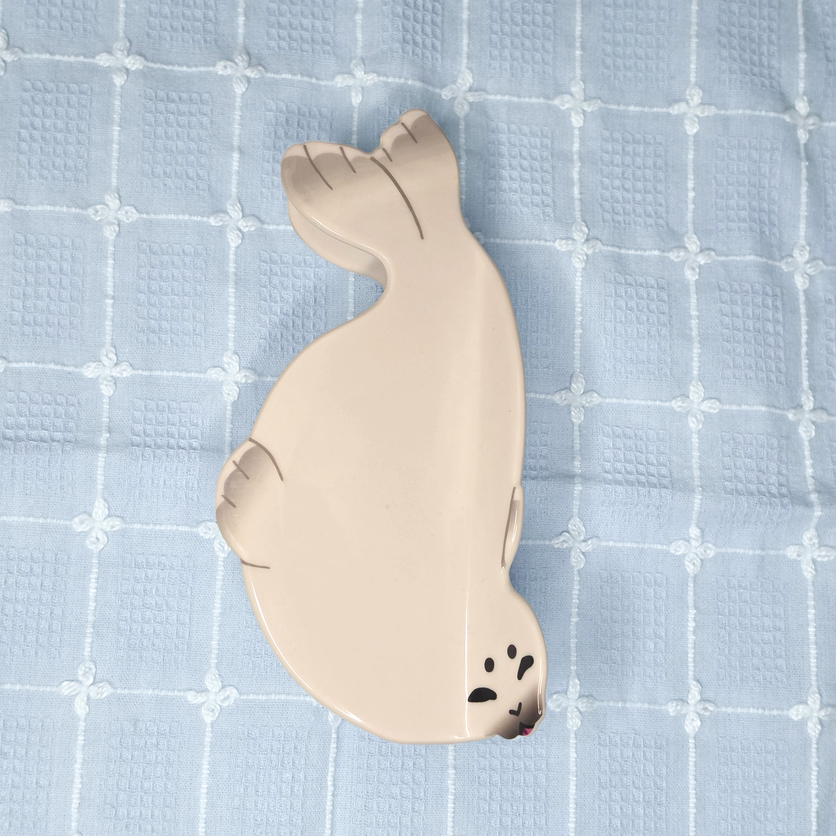 PREORDER - white seal hair claw clip