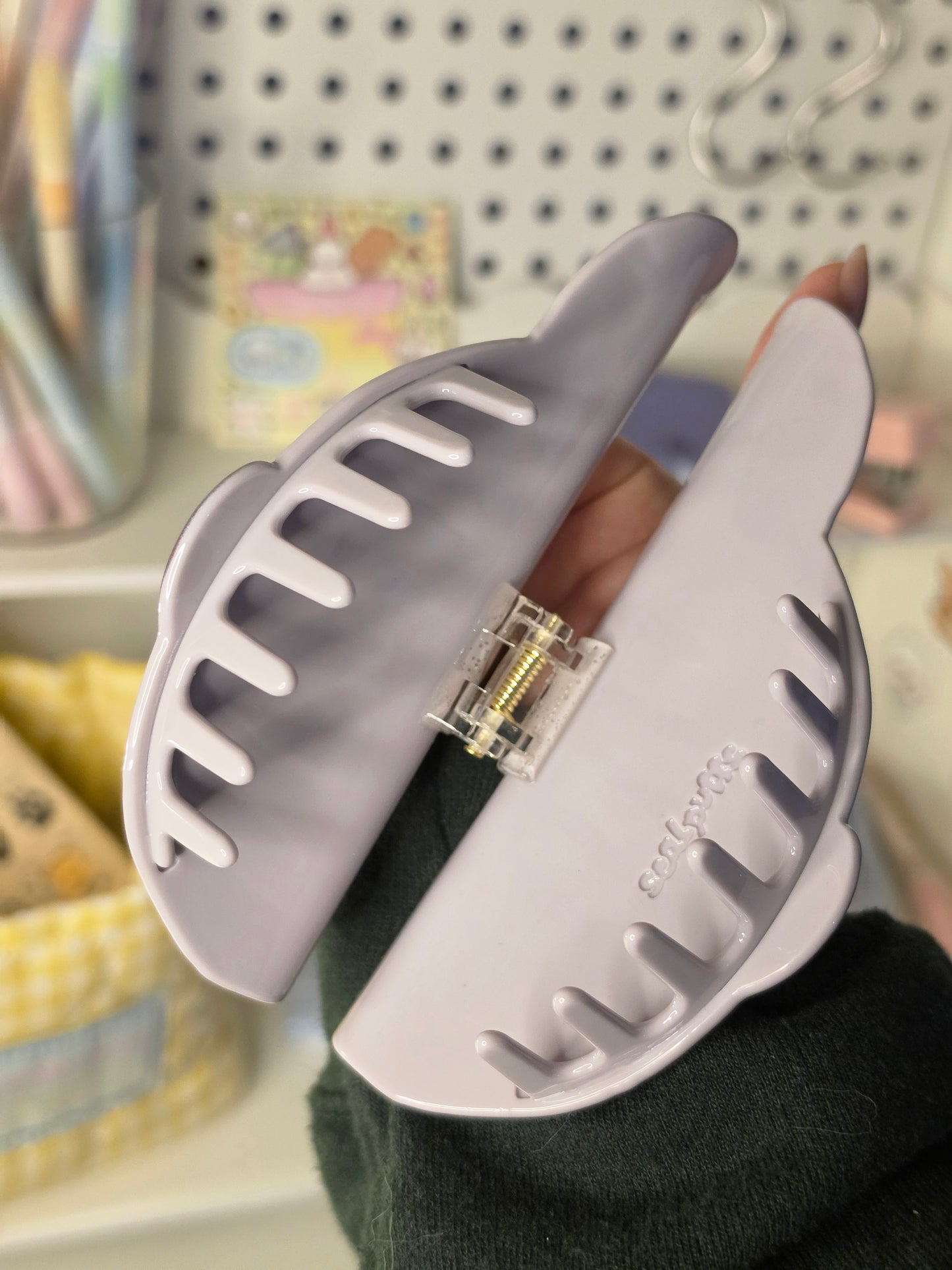 Seal Hair Claw Clip