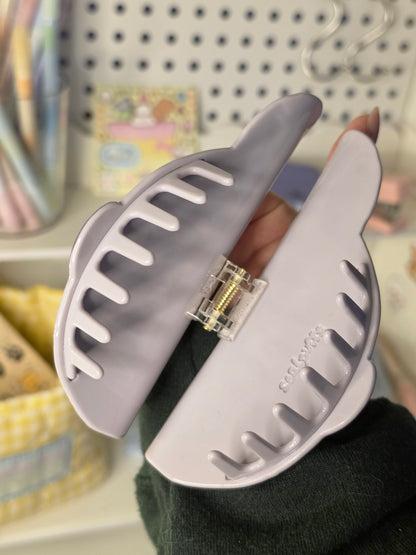 Seal Hair Claw Clip